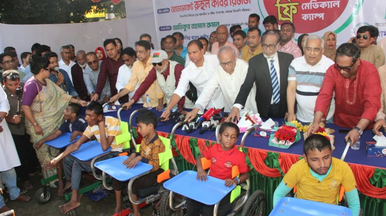 তারেক রহমানের উদ্যোগে বগুড়ায় ‘আমরা বিএনপি পরিবার’-এর ফ্রি মেডিকেল ক্যাম্প অনুষ্ঠিত