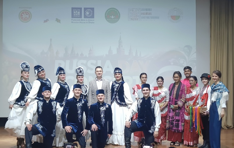 ঢাকায় রাশিয়া দিবস উপলক্ষে রুশ হাউজে সাংস্কৃতিক মেলা, প্রদর্শনী ও কনসার্ট অনুষ্ঠিত