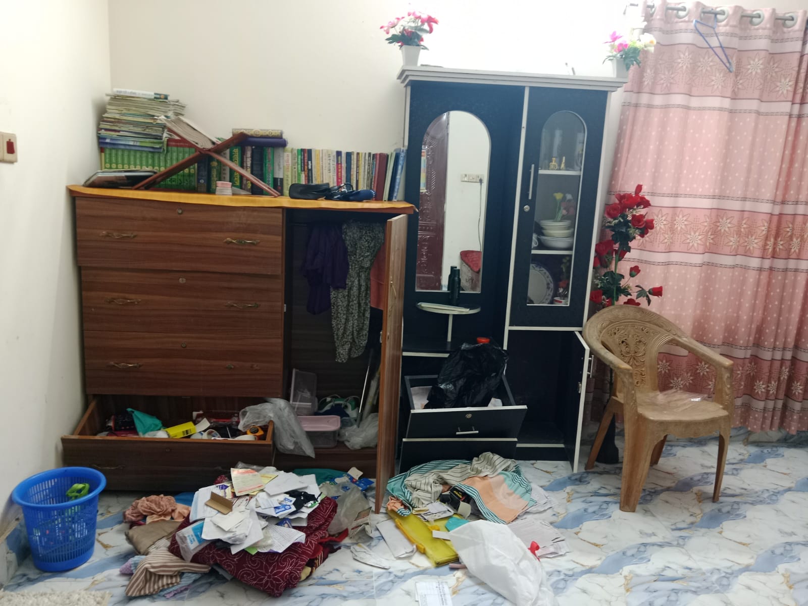 সাঁথিয়ায় কাজীপুর গ্রামে দুই রাতে তিন বাড়িতে দুর্ধর্ষ  চুরি