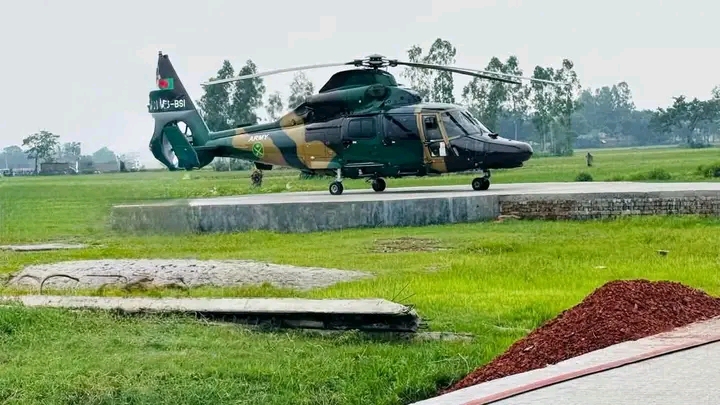 বগুড়ার শিবগঞ্জে সংস্কারকৃত হেলিপ্যাডে প্রথম অবতরণ সেনাপ্রধানের