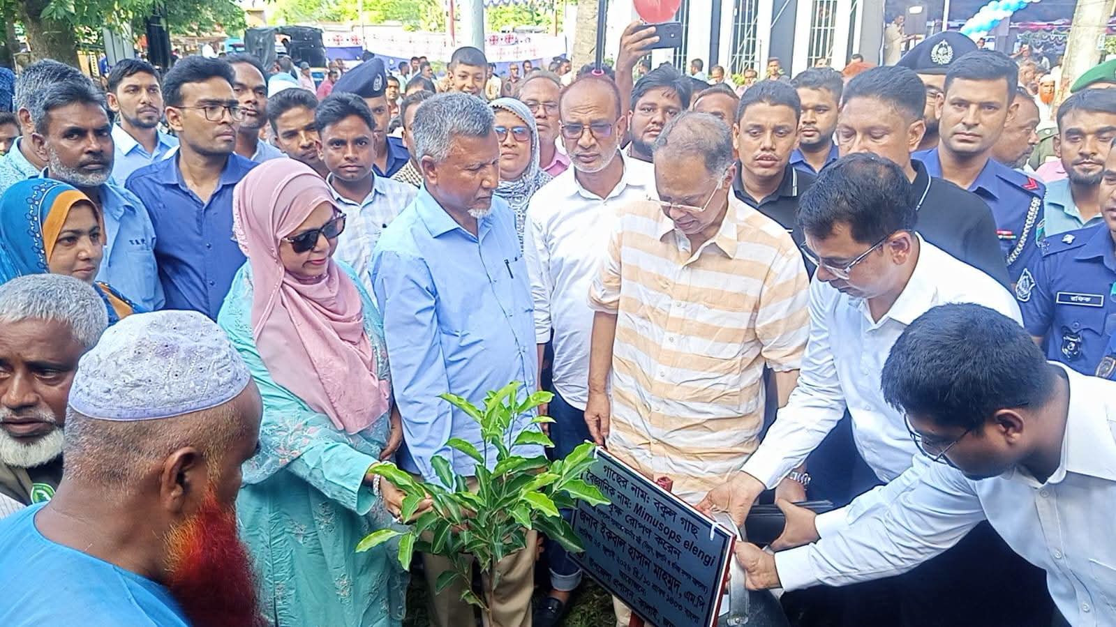 কালাইয়ে বৃক্ষমেলার উদ্বোধন করলেন বিদ্যুৎ, জালানি ও খনিজ সম্পদ মন্ত্রী