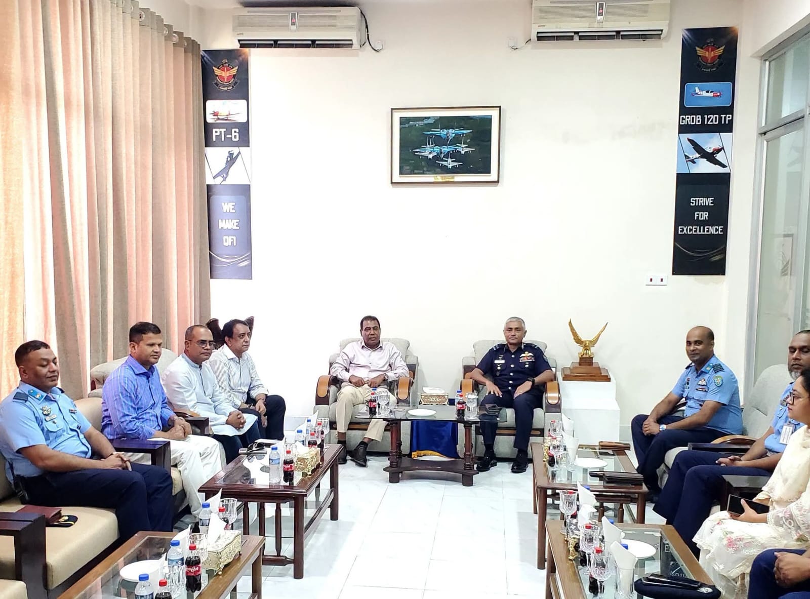 বগুড়ায় বিমানবন্দরের উন্নয়ন ও আধুনিকায়নে মতবিনিময় সভা