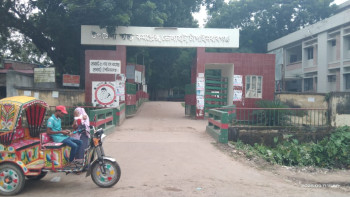 হাসপাতাল নিজেই ‘রুগী’ — ভোলাহাট স্বাস্থ্য কমপ্লেক্সে ডাক্তার সংকটে চিকিৎসা ব্যবস্থা ভেঙে পড়ার আশঙ্কা