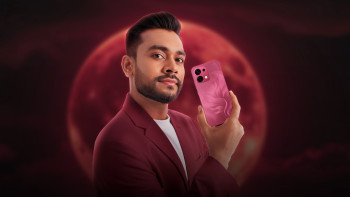 অপো এ৬ প্রো আসছে বছরের ট্রেন্ডি শেড ‘রোজ পেটাল ইন রোজউড রেডে’