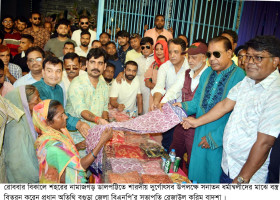 বগুড়া ডালপট্টিতে তারেক রহমান প্রদত্ত শারদ উপহার বিতরণ