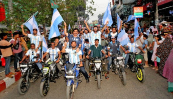 বগুড়ায় আর্জেন্টিনা সমর্থকদের মোটরসাইকেল শোভাযাত্রা