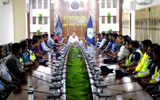 "জেলা পুলিশের ট্রাফিক বিভাগের সঙ্গে পুলিশ সুপার মহোদয়ের মতবিনিময় সভা অনুষ্ঠিত"