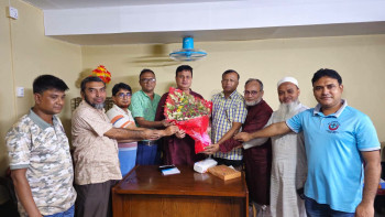 কাহালু মডেল সরকারি প্রাথমিক বিদ্যালয়ের পক্ষ থেকে এমপি মো. মোশারফ হোসেনকে ফুলেল শুভেচ্ছা