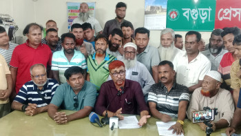 মহাখালীতে শাহ ফতেহ আলী পরিবহনের কাউন্টার পুনরায় চালুর দাবিতে ৪৮ ঘণ্টার আল্টিমেটাম