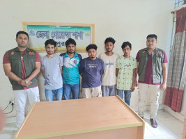 জয়পুরহাটে অনলাইনে জুয়ার আসর, ৫:জুয়াড়ি গ্রেফতার