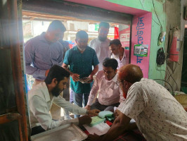 কালাইয়ে সার গোডাউনে অভিযান, দুই ডিলারকে ২৫ হাজার টাকা জরিমানা