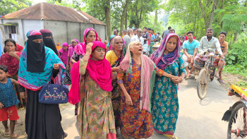 পাবনা সাঁথিয়ায়  পেঁয়াজ ব্যবসায়ীর গলাকাটা মরদেহ উদ্ধার